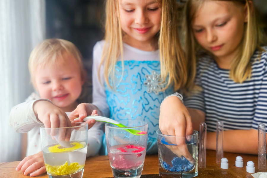 How to Do Homeschool Science Without a Curriculum