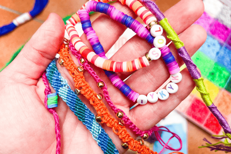 The Friendship Bracelet Styles Everyone’s Talking About: Chevron, Spiral, Zigzag & More - Knowledge Crates